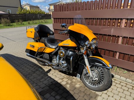 2013 Harley-Davidson Electra Glide, оранжевый, 1650000 рублей, вид 3