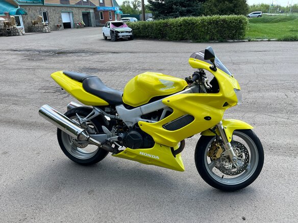 2001 Honda VTR 1000, жёлтый, 345000 рублей - вид 4