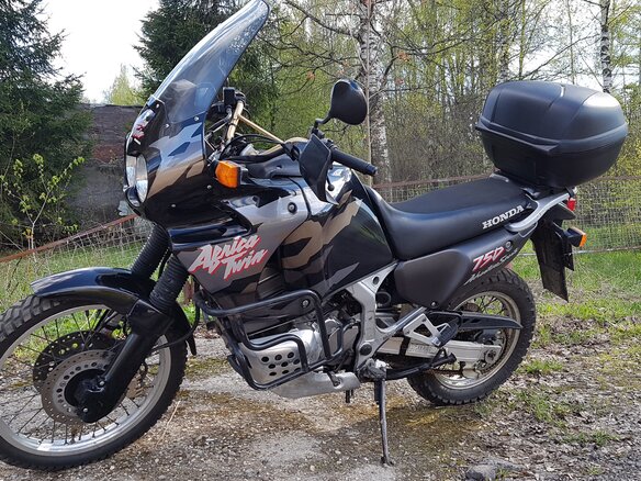 1997 Honda XRV 750 Africa Twin, чёрный