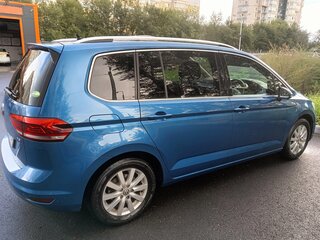 2016 Volkswagen Touran II, синий, 1299999 рублей, вид 4