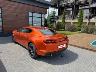 2019 Chevrolet Camaro VI Рестайлинг, красный, 2450000 рублей, вид 5