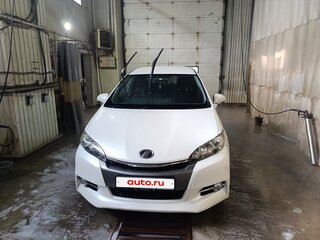 2012 Toyota Wish II Рестайлинг, белый, 1430000 рублей, вид 1
