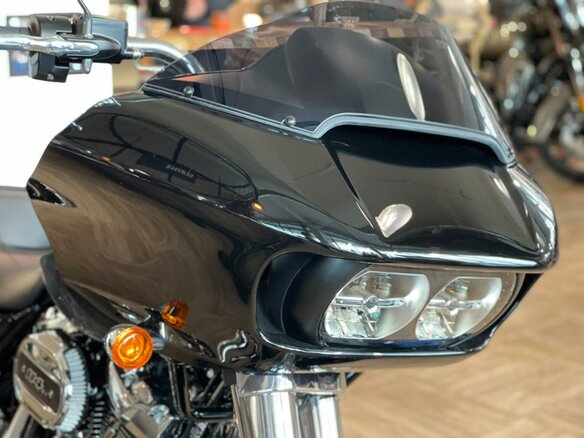 2021 Harley-Davidson Road Glide Special, чёрный, 3490000 рублей - вид 4
