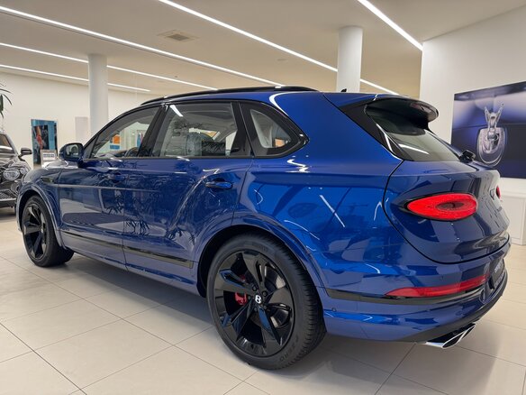 2022 Bentley Bentayga I Рестайлинг, синий, 36900000 рублей - вид 3