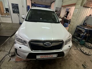 2014 Subaru Forester IV, белый, 1550000 рублей, вид 4