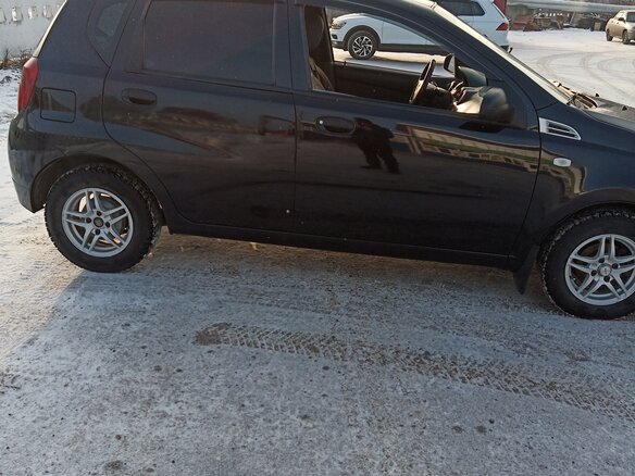 2009 Chevrolet Aveo I Рестайлинг, чёрный, 380000 рублей - вид 9
