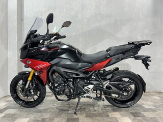 2020 Yamaha MT-09 Tracer (FJ-09), чёрный, 995000 рублей, вид 2