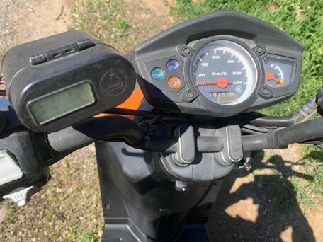 2008 Yamaha BWs, оранжевый, 160000 рублей, вид 2