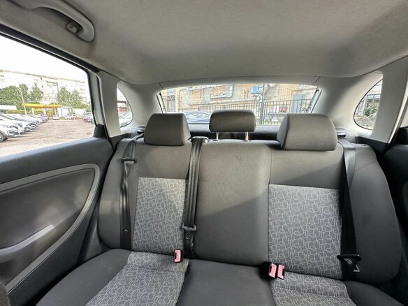 2008 SEAT Ibiza III Рестайлинг, белый, 270000 рублей - вид 15