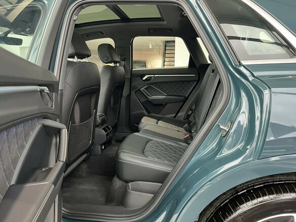 2026 Audi Q3 35 TFSI II (F3), зелёный, 4550000 рублей - вид 4