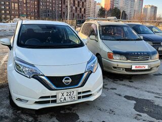 2019 Nissan Note e-Power II Рестайлинг, белый, 1360000 рублей, вид 5