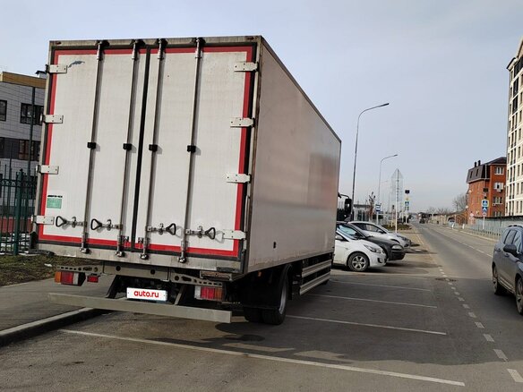 2022 Isuzu Forward (F-Series), белый, 8000000 рублей - вид 3