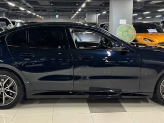 2026 BMW 5 серии 523d xDrive VIII (G60/G61/G68), чёрный, 7880727 рублей, вид 3
