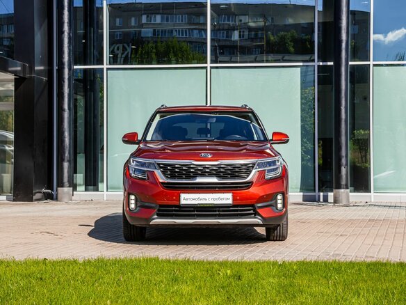 2020 Kia Seltos I, красный, 1770000 рублей - вид 2