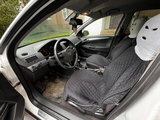 2010 Opel Astra H Рестайлинг, белый, 600000 рублей, вид 5