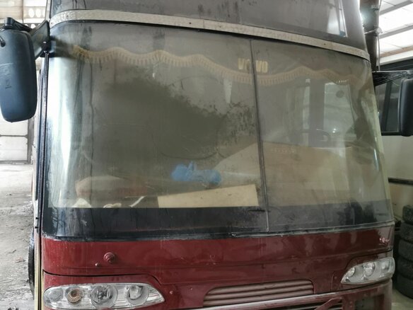 1983 Volvo B10 Series, пурпурный, 1000000 рублей