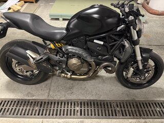 2015 Ducati Monster 821, чёрный, 600000 рублей, вид 2