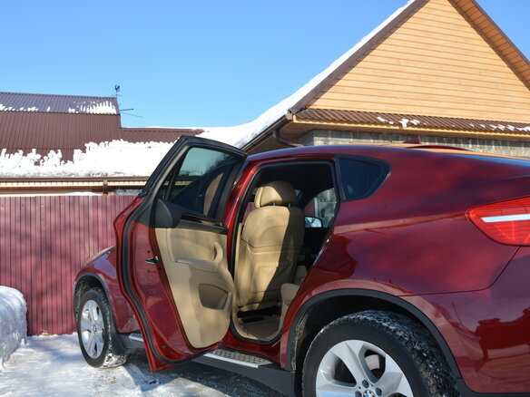 2008 BMW X6 50i 6-speed I (E71), красный, 1599999 рублей - вид 25