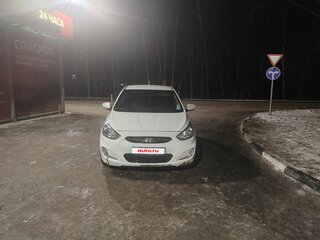 2013 Hyundai Solaris I, белый, 600000 рублей, вид 2