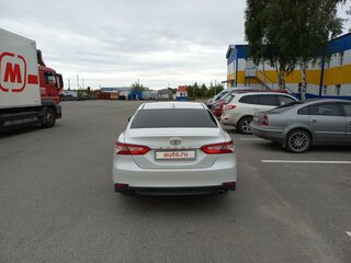 2019 Toyota Camry VIII (XV70), белый, 3250000 рублей, вид 5