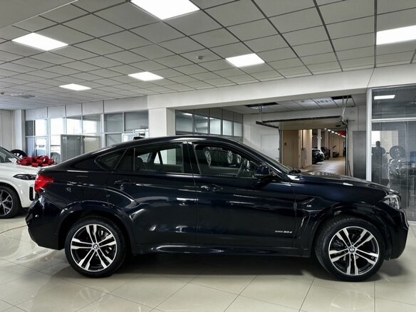 2018 BMW X6 30d II (F16), чёрный, 4800000 рублей - вид 2