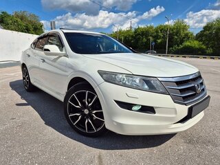2011 Honda Crosstour I, белый, 1565000 рублей, вид 2