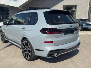 2026 BMW X7 40d I (G07) Рестайлинг, серебристый, 17989000 рублей, вид 3