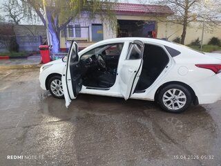 2017 Hyundai Solaris II, белый, 770000 рублей, вид 4