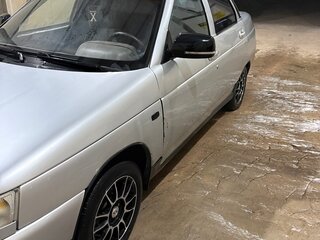2004 Lada (ВАЗ) 2110, серебристый, 130000 рублей, вид 4