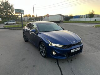 2020 Kia K5 III, синий, 1890000 рублей, вид 2