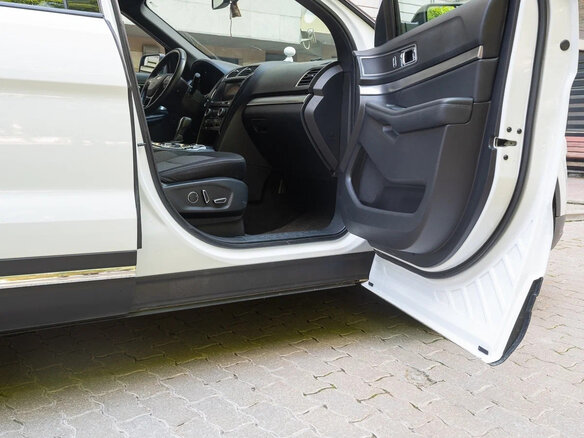 2018 Ford Explorer V Рестайлинг 2, белый, 2001000 рублей - вид 17
