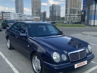 1998 Mercedes-Benz E-Класс 200 II (W210, S210), синий, 435000 рублей, вид 2