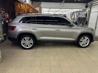 2021 Skoda Kodiaq I, серый, 3800000 рублей, вид 5