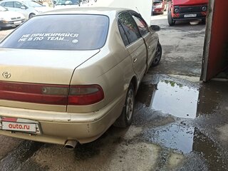 1993 Toyota Corona IX (T190), золотистый, 230000 рублей, вид 3