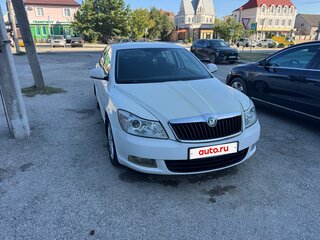 2012 Skoda Octavia II (A5) Рестайлинг, белый, 770000 рублей, вид 1