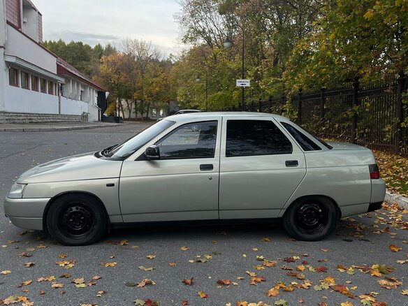 2002 Lada (ВАЗ) 2110, серебристый, 179000 рублей - вид 3