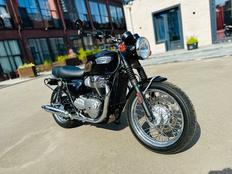 2017 Triumph Bonneville T100, чёрный, 820000 рублей, вид 3