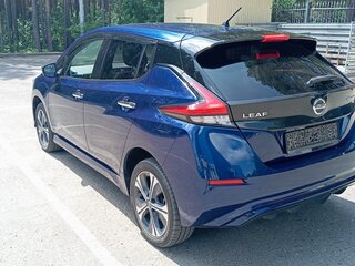 2019 Nissan Leaf II (ZE1), синий, 2299000 рублей, вид 4