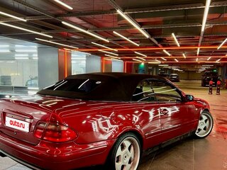1999 Mercedes-Benz CLK-Класс 230 I (W208), красный, 1000000 рублей, вид 2