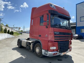 2009 DAF XF 105, пурпурный, 3000000 рублей, вид 3