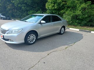 2014 Toyota Camry VII (XV50), серебристый, 1780000 рублей, вид 1