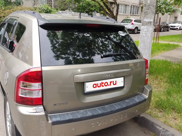 2006 Jeep Compass I, коричневый, 750000 рублей - вид 2