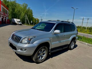 2007 Toyota Land Cruiser Prado 5-speed 120 Series Рестайлинг, серебристый, 2450000 рублей, вид 1