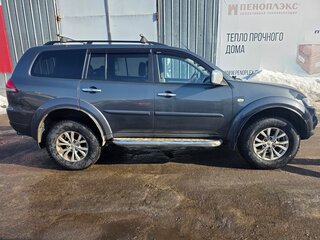 2013 Mitsubishi Pajero Sport II Рестайлинг, серый, 1650000 рублей, вид 2