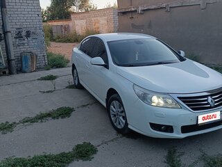 2010 Renault Latitude I, белый, 1250000 рублей, вид 2