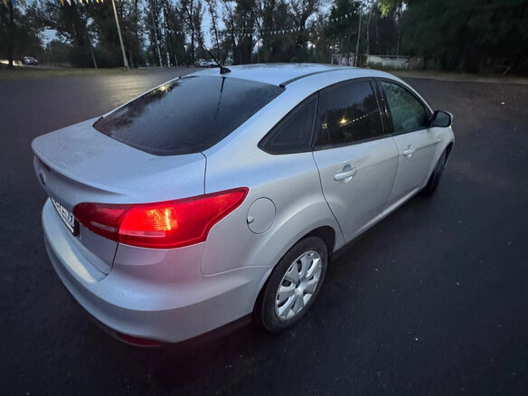 2016 Ford Focus III Рестайлинг, серебристый, 1150000 рублей - вид 7