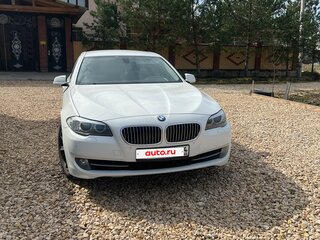 2013 BMW 5 серии 520i VI (F10/F11/F07), белый, 2000000 рублей, вид 3