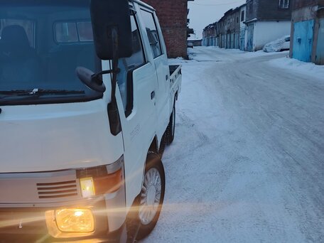 1991 Toyota HiAce, белый, 500000 рублей, вид 4