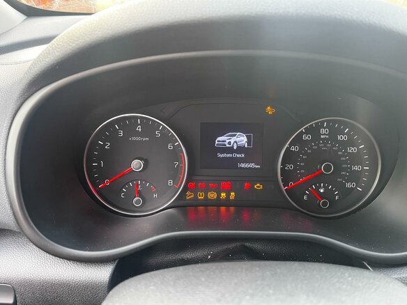 2020 Kia Sportage IV Рестайлинг, пурпурный, 1999999 рублей - вид 9