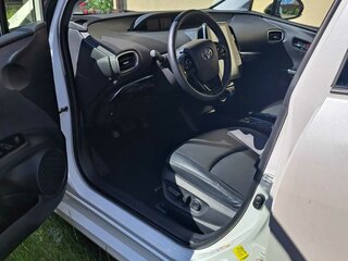 2019 Toyota Prius PHV ZVW52 Prime IV (XW50), белый, 2500000 рублей, вид 5